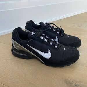 Nike Air men’s sneakers